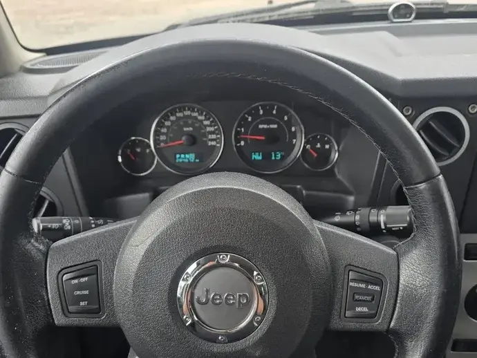 Jeep Commander