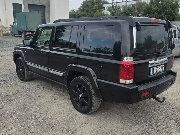 Jeep Commander