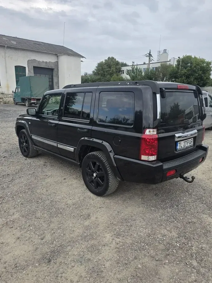 Jeep Commander — imagine 3
