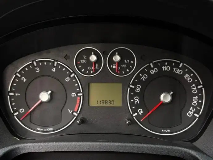 Ford Fiesta VI 1.3i Ambiente