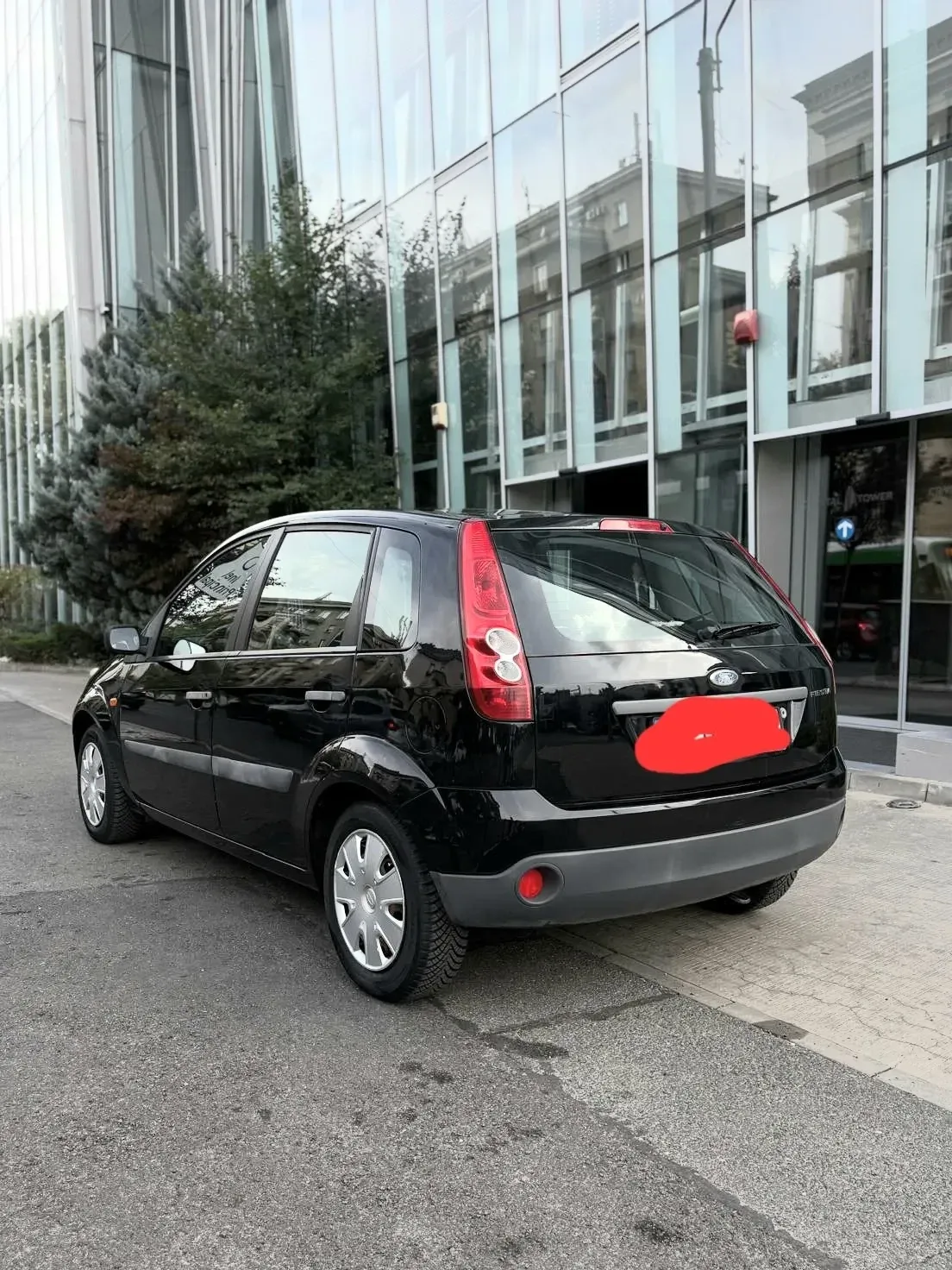 Ford Fiesta VI 1.3i Ambiente — imagine 10