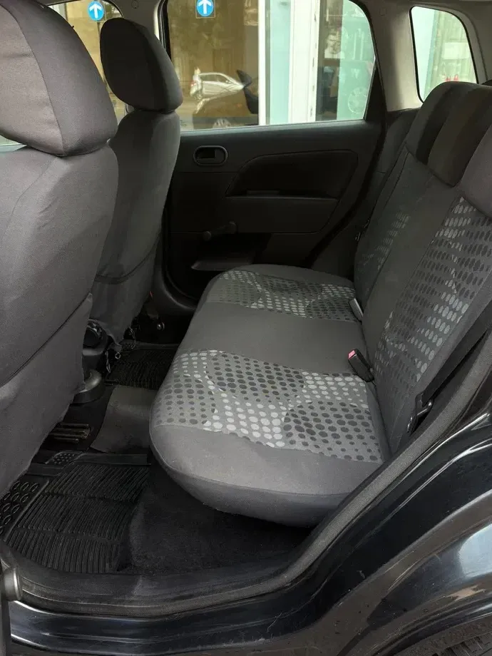 Ford Fiesta VI 1.3i Ambiente — imagine 7