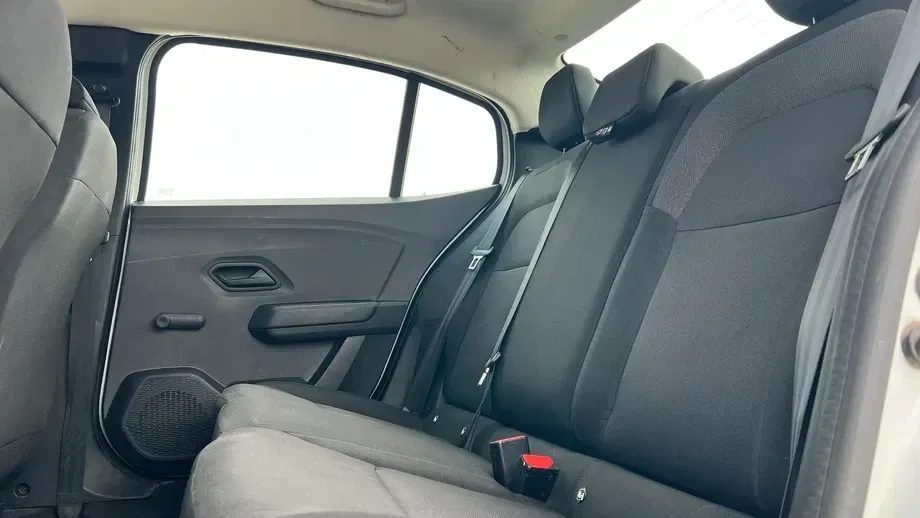 Dacia Logan III TCe 90 MT6 Comfort — imagine 6