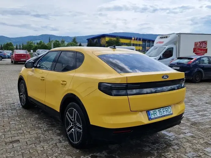 Ford Capri 77 kWh 340 CP AWD Premium
