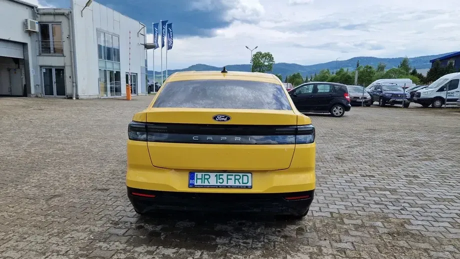 Ford Capri 77 kWh 340 CP AWD Premium — imagine 4