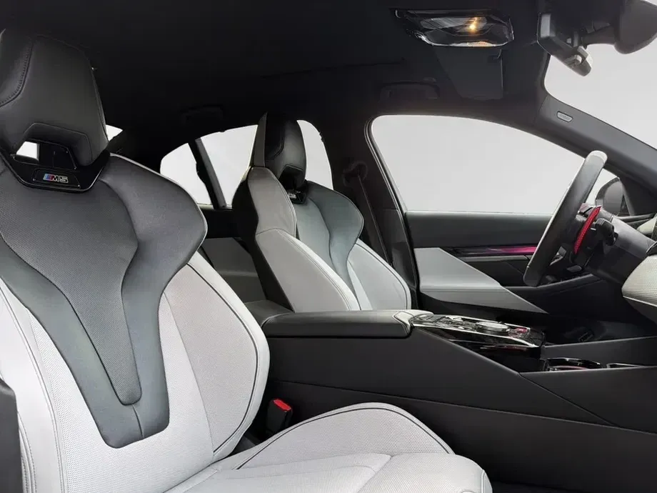 BMW M5 xDrive — imagine 3
