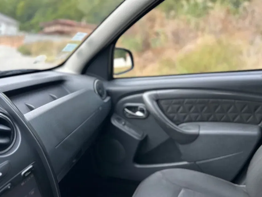 Dacia Duster I 1.5 dCi 4x2 Laureate — imagine 10