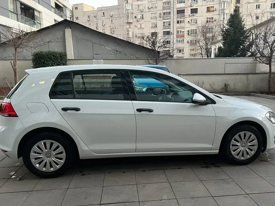 Volkswagen Golf 1.2 TSI BMT Trendline — imagine 5