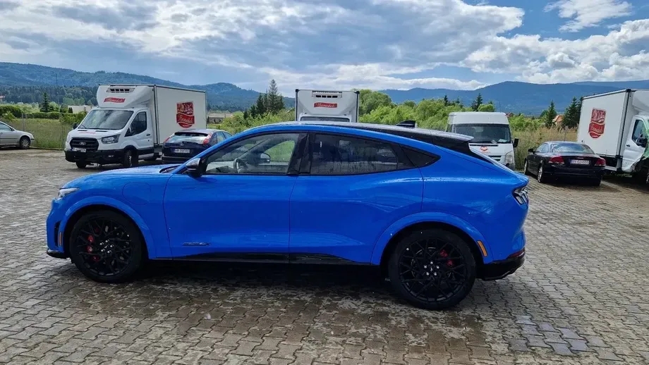 Ford Mustang Mach-E AWD 358 kW GT — imagine 7