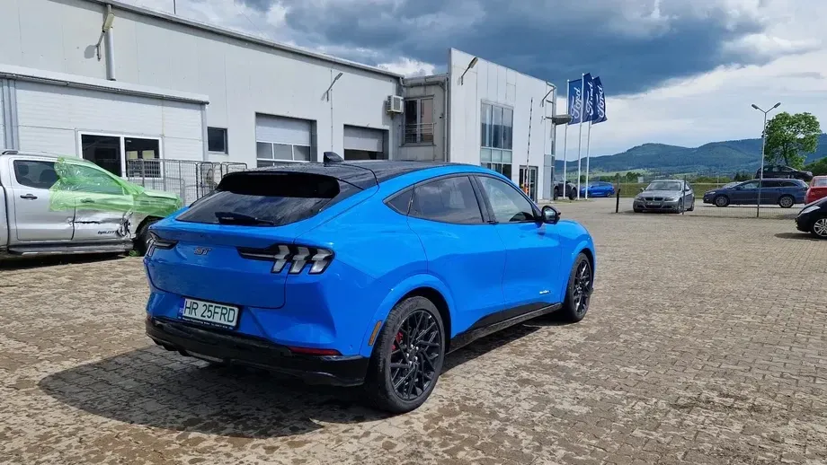 Ford Mustang Mach-E AWD 358 kW GT — imagine 4