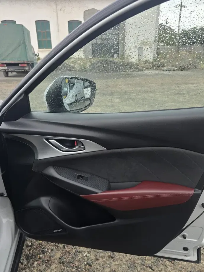 Mazda CX-3 G150 4x4 Revolution — imagine 10