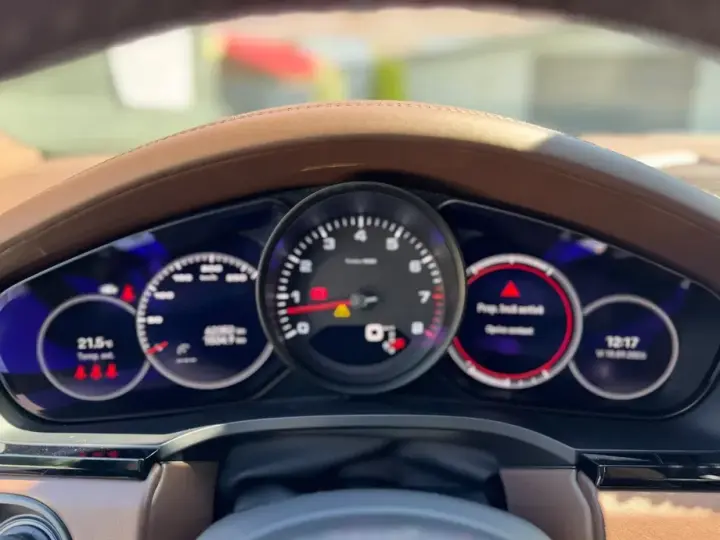 Porsche Cayenne Standard
