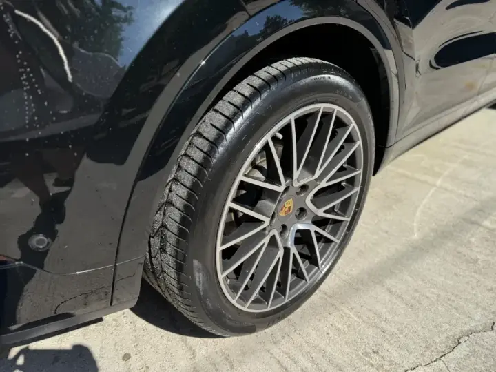 Porsche Cayenne Standard