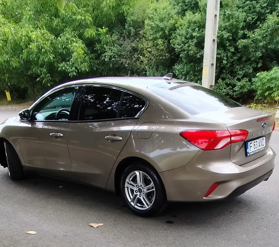 Ford Focus 1.5 TDCi Trend — imagine 3