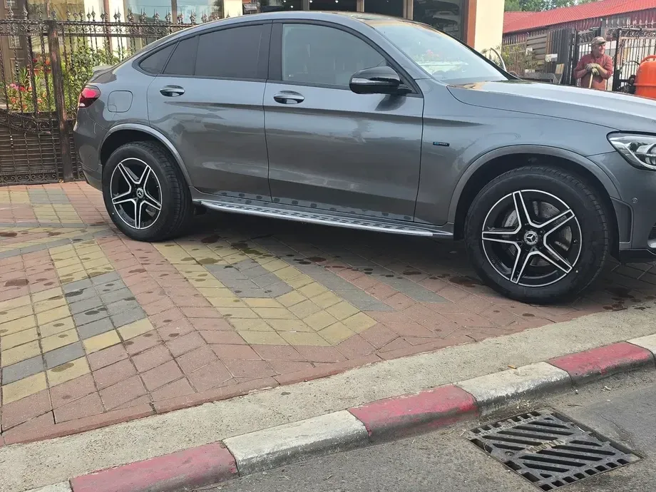 Mercedes-Benz GLC Coupe C253 300 4MATIC — imagine 7