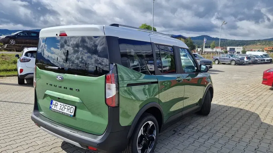Ford Tourneo — imagine 4