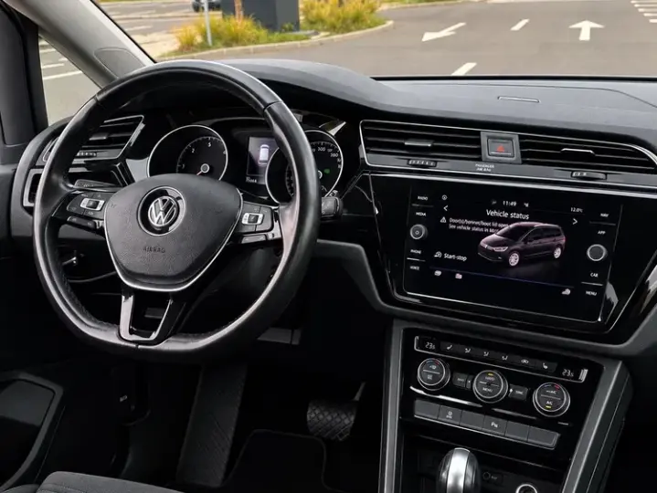 Volkswagen Touran 2.0 TDI SCR DSG Highline