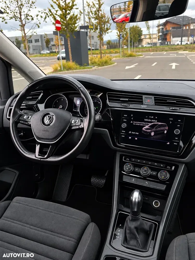 Volkswagen Touran 2.0 TDI SCR DSG Highline — imagine 5