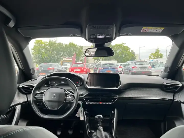 Peugeot 2008 II 1.2 L PureTech STT Allure