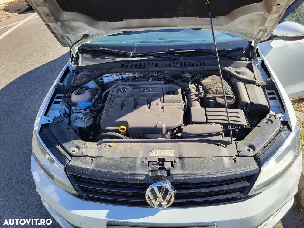 Volkswagen Jetta — imagine 5