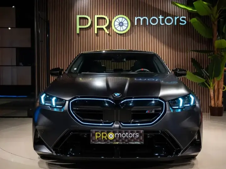 BMW M5