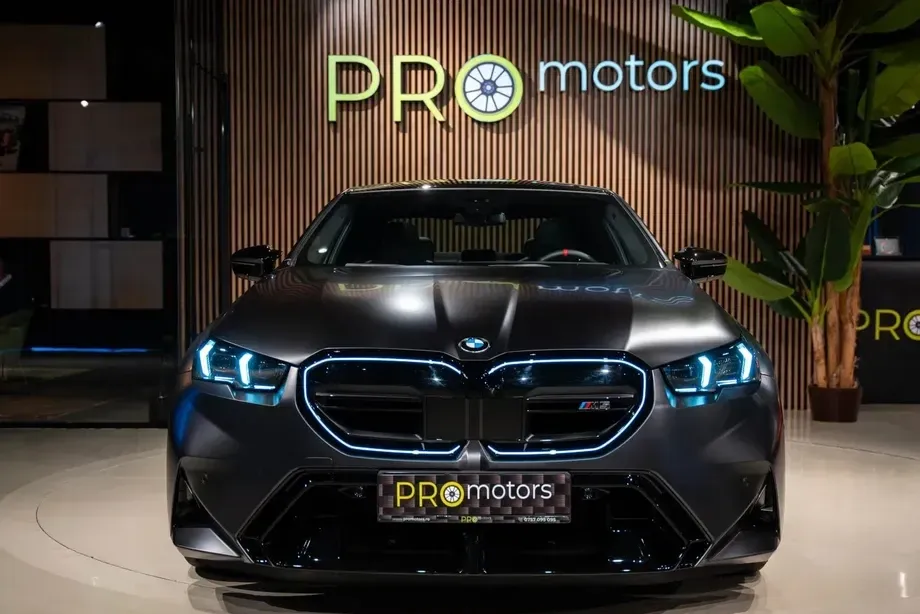 BMW M5 — imagine 5