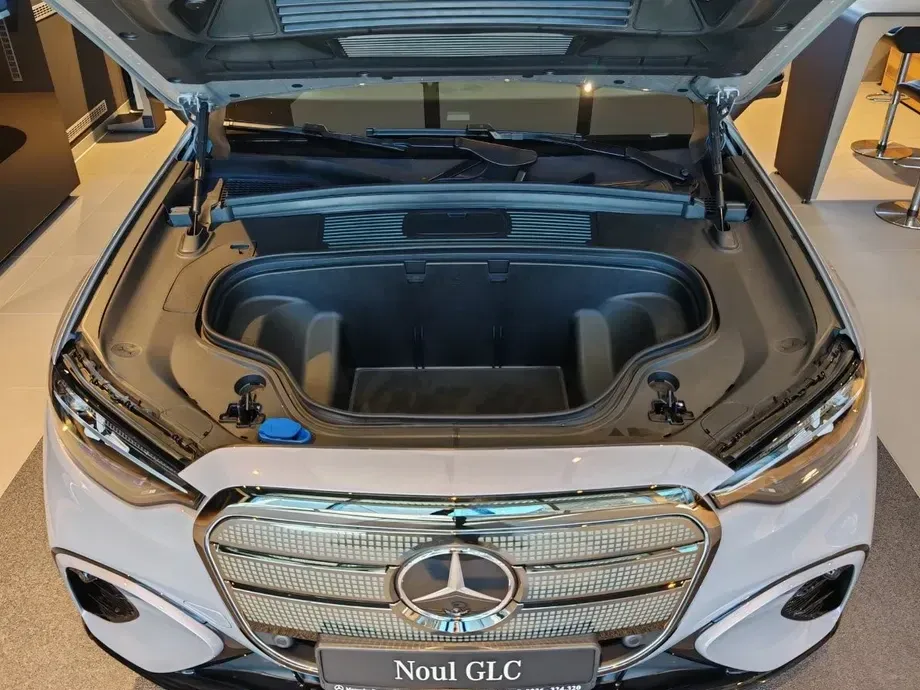 Mercedes-Benz GLC 400 4MATIC EV — imagine 7