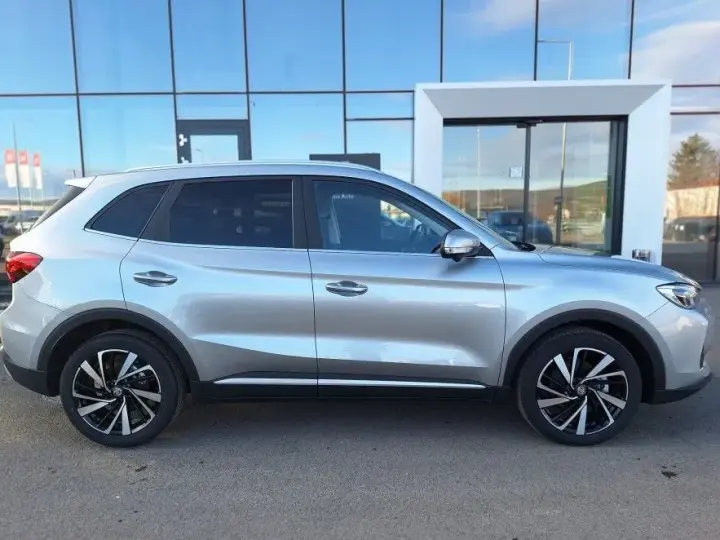 MG ZS HEV