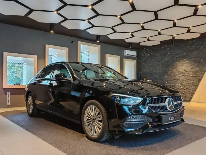 Mercedes-Benz C W206 200 MHEV 4MATIC