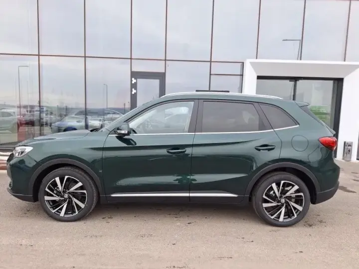 MG ZS HEV