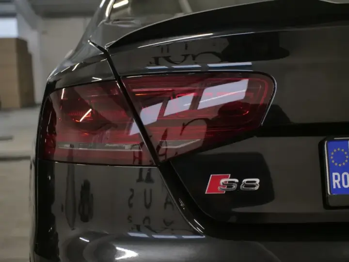 Audi S8 D4 Plus 4.0 TFSI quattro Tiptronic