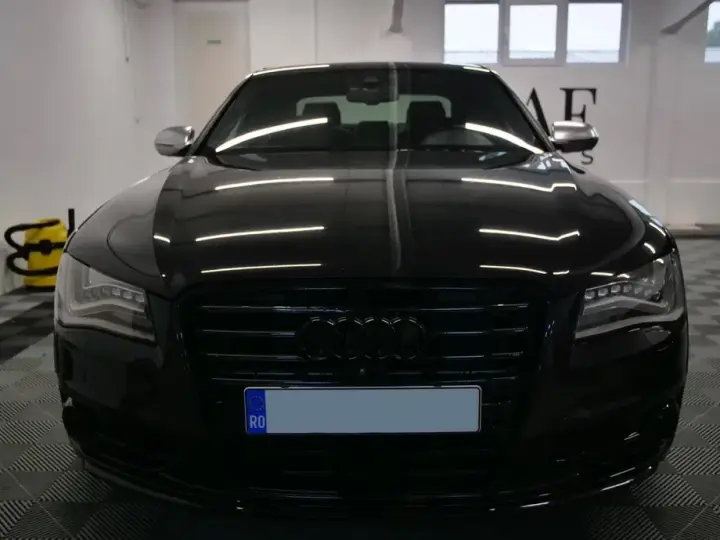 Audi S8 D4 Plus 4.0 TFSI quattro Tiptronic