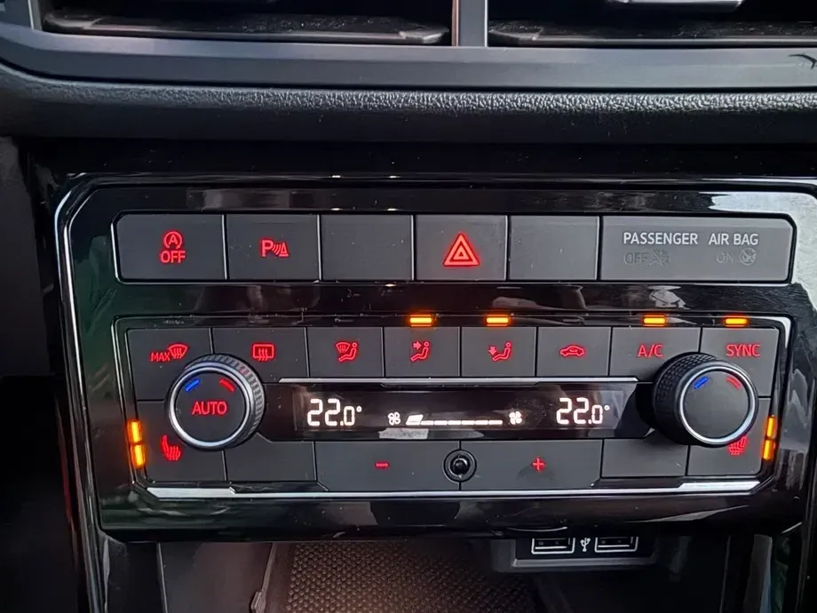 Volkswagen T-Cross 1.0 TSI Style — imagine 6