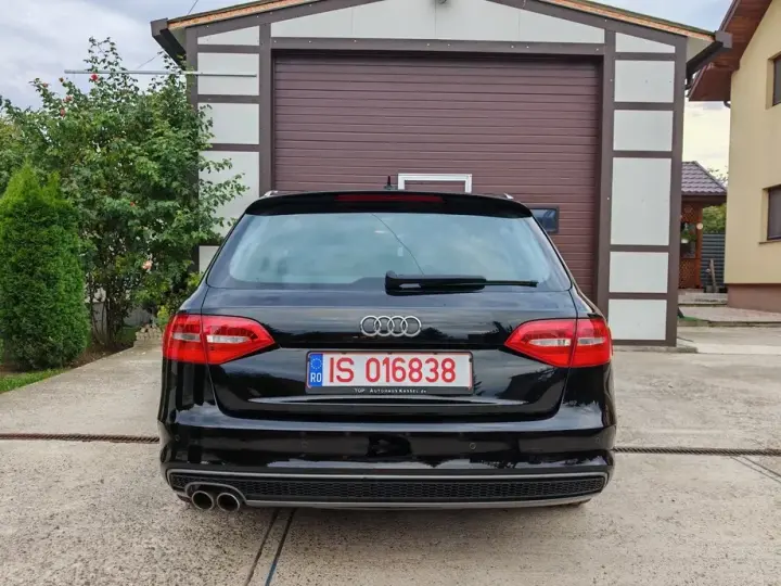 Audi A4 Avant 2.0 TDI DPF clean S line Sportpaket