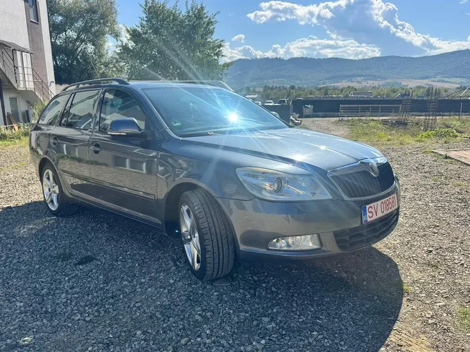 Škoda Octavia 2.0 TDI Elegance DSG — imagine 4