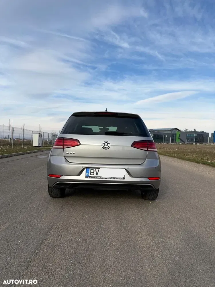 Volkswagen Golf 1.6 TDI Comfortline — imagine 5