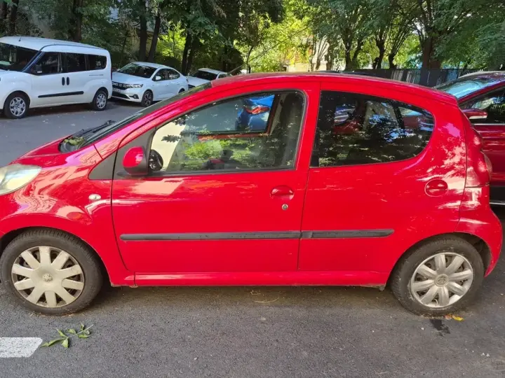 Peugeot 107 One 1.0 E
