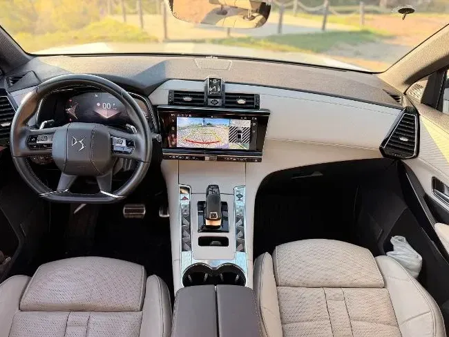 DS Automobiles DS 7 Crossback 1.5 BlueHDi 130 S&S EAT8 OPERA — imagine 7
