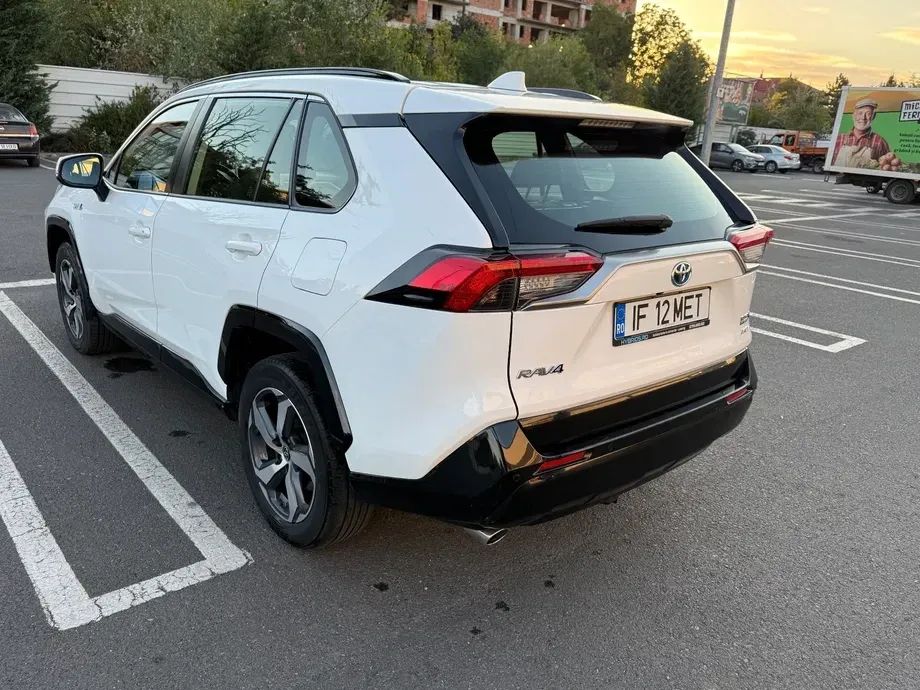Toyota RAV4 V — imagine 4