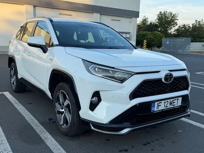 Toyota RAV4 V