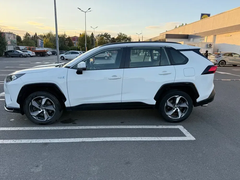 Toyota RAV4 V — imagine 7