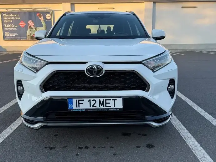 Toyota RAV4 V