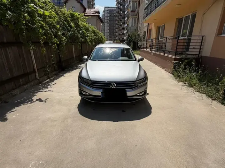 Volkswagen Passat B8 2.0 TDI DSG Advance