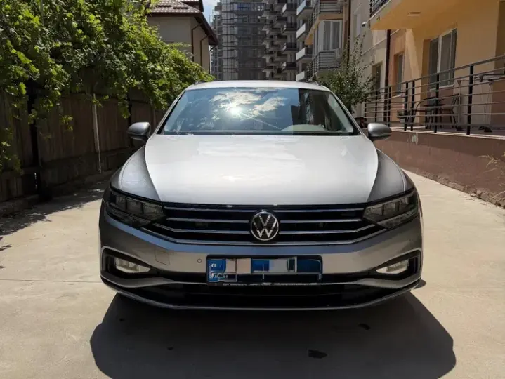 Volkswagen Passat B8 2.0 TDI DSG Advance