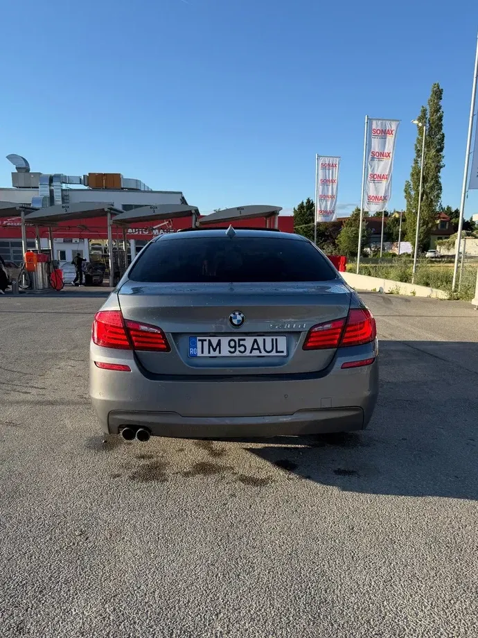 BMW Seria 5 F10/F11/F07 530d Aut. — imagine 6