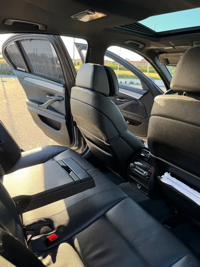 BMW Seria 5 F10/F11/F07 530d Aut. — imagine 9