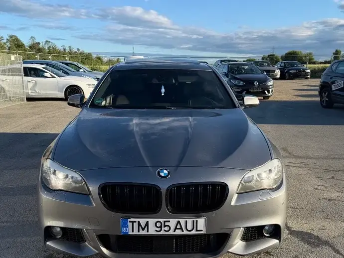 BMW Seria 5 F10/F11/F07 530d Aut.