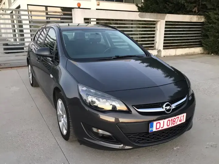 Opel Astra J 1.4 Turbo Cosmo