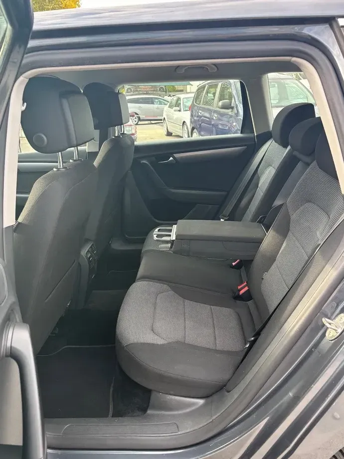 Volkswagen Passat — imagine 9