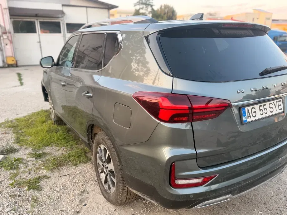 SsangYong REXTON G4 2.2 e-XDI 4WD Premium — imagine 5